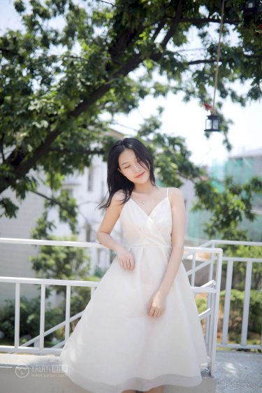 与君初相识